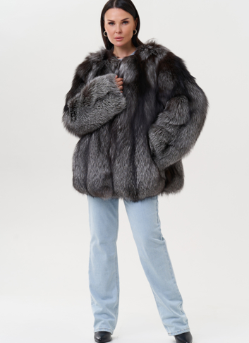 Шуба оверсайз из меха чернобурки