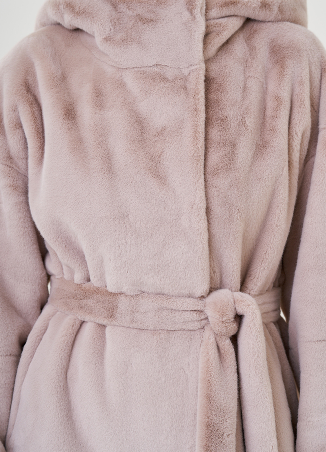 Длинное пальто из искусственного меха модель № 23527 в рассрочку