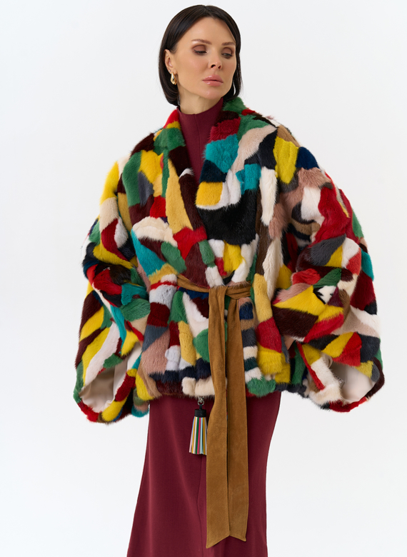 Яркая шуба из меха норки