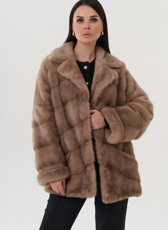 Шуба из норки с английским воротником 