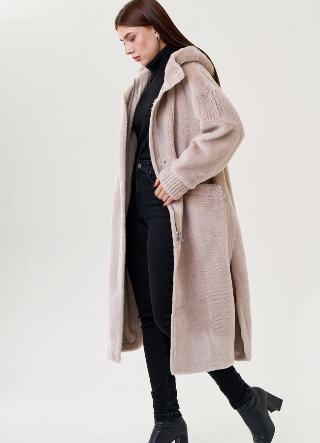 Длинное пальто из эко меха модель № 23579 универмаг малина