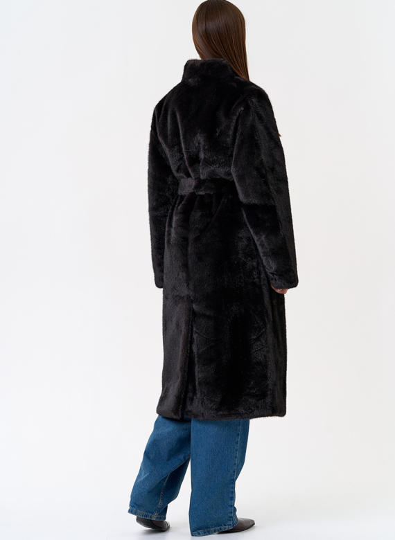 Женское пальто из эко меха с воротником шаль