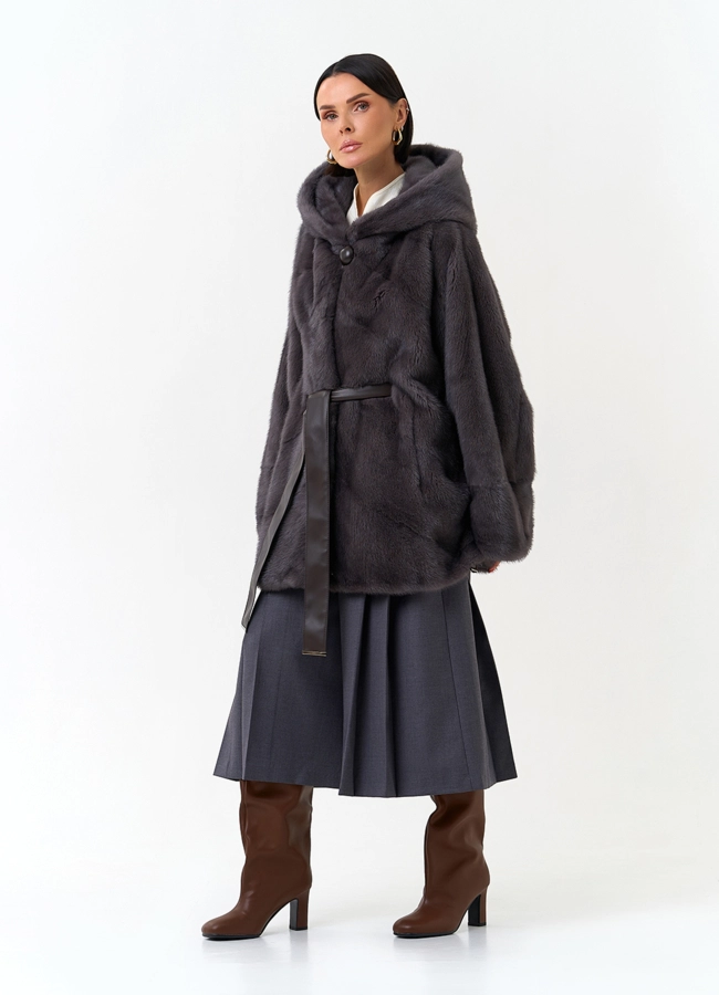 Женская шуба из меха норки с капюшоном модель № 34405 универмаг малина фото