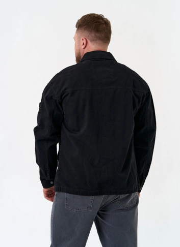 Мужская джинсовая куртка черного цвета фото
